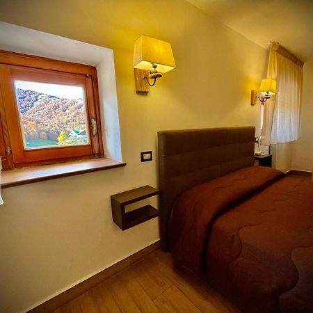 Hotel Pinguino Pescasseroli Bagian luar foto